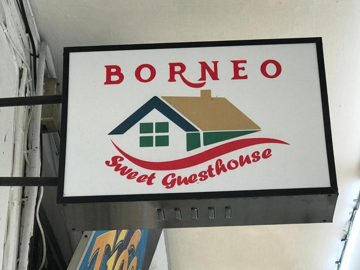 Borneo Sweet Guesthouse Kuching Bagian luar foto